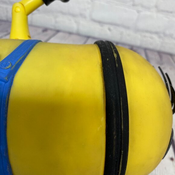 Despicable Me Talking Stuart Minion Toy 8 Inches Tall Used Tested Works - Picture 12 of 12